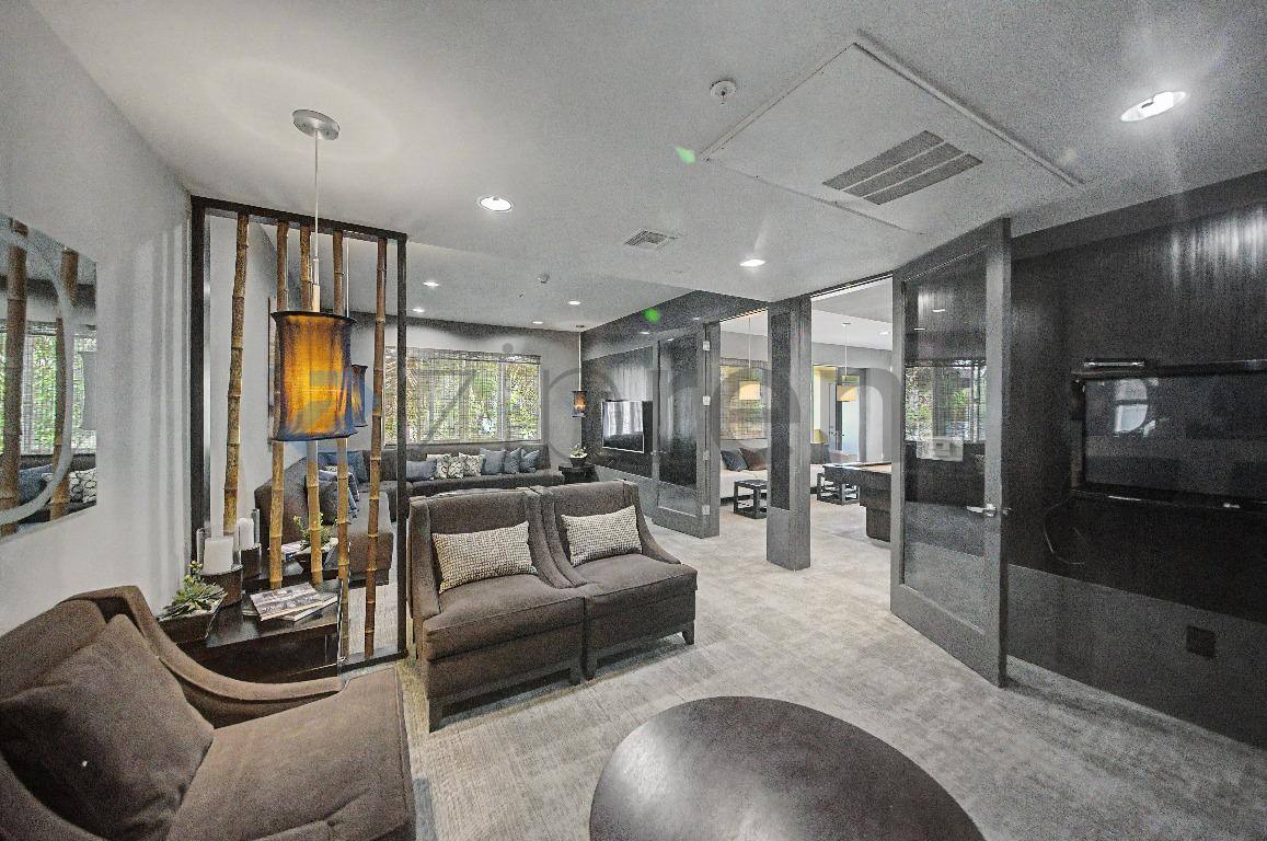 Apartment for rent at 300 E 4th St #407, Long Beach, CA 90802