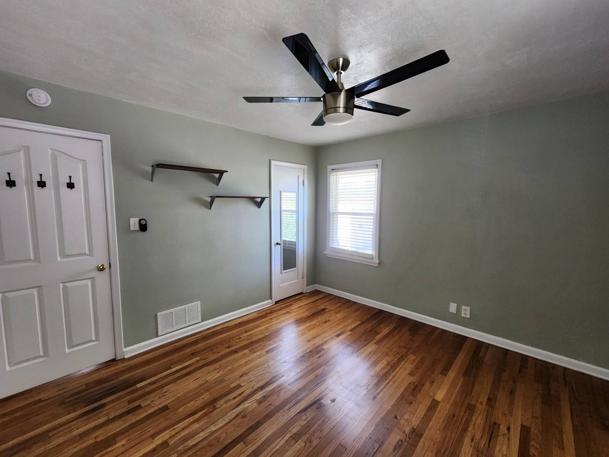 House for rent at 2832 S 900 E, Salt Lake City, UT 84106