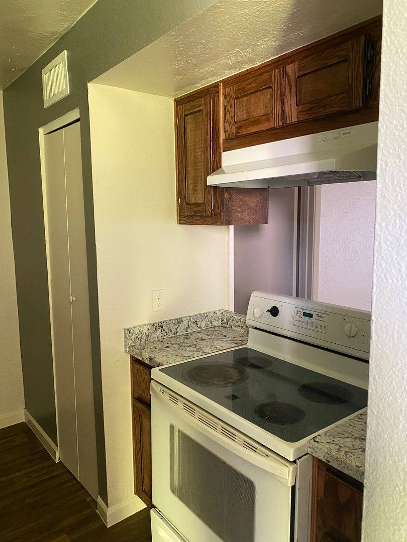 4530 N 23rd Ave, Phoenix, AZ 85015 - Apartment for Rent - Image 9