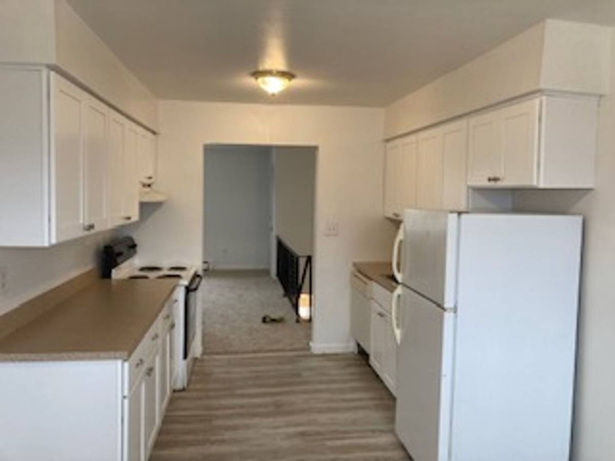 Apartment for rent at 100 Lucas Dr, Bordentown, NJ 08505