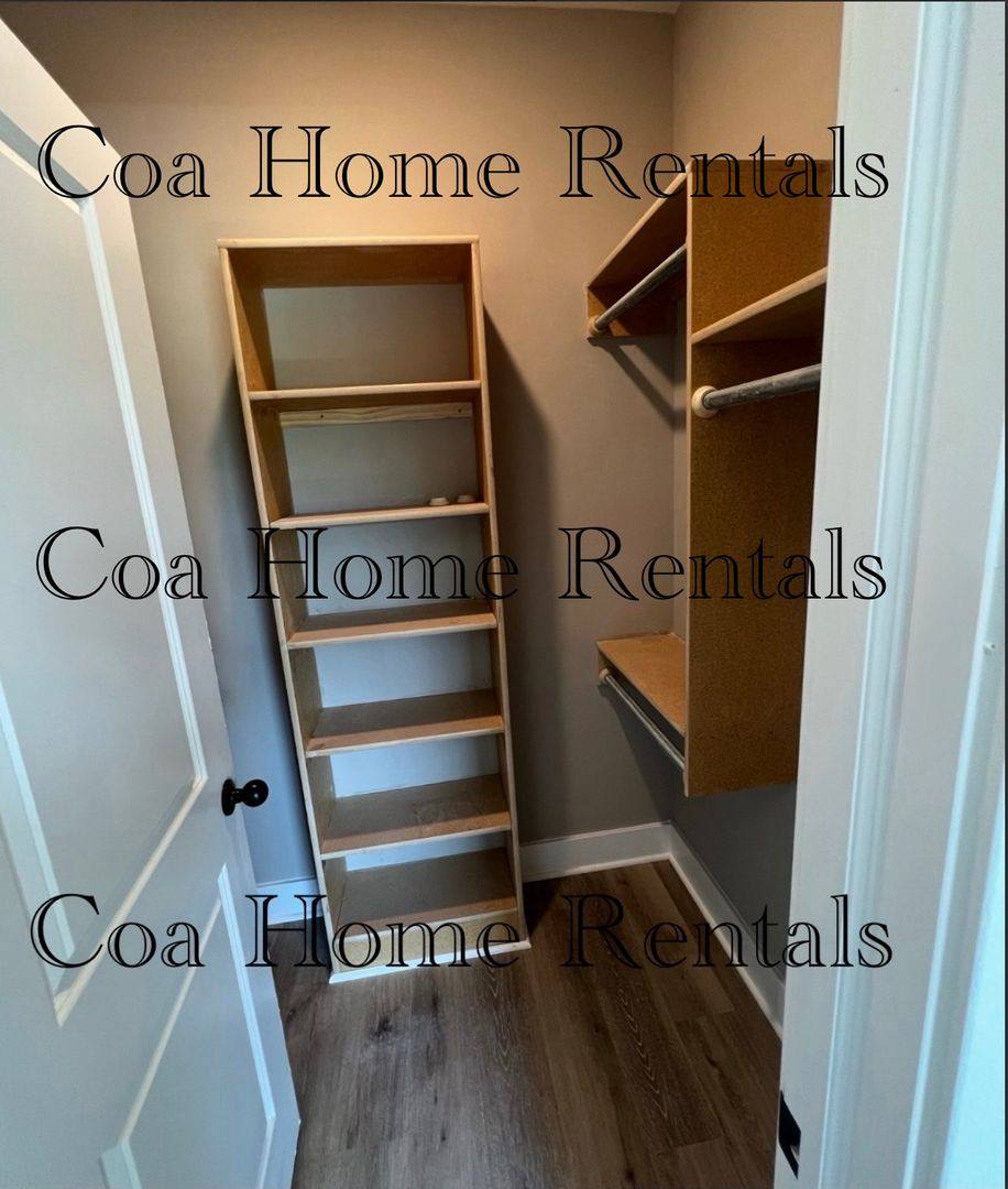 Townhouse for rent at 1719 S Limuel St, Wichita, KS 67235