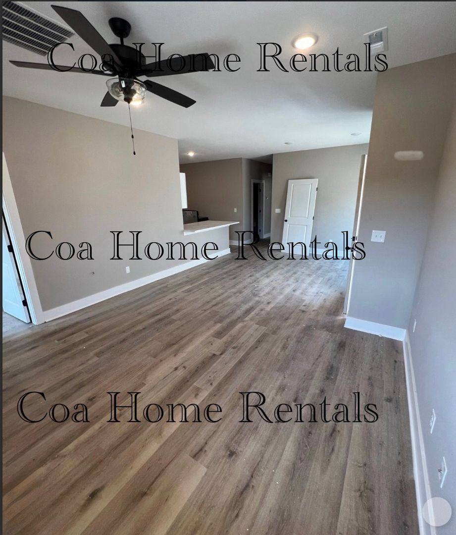 Townhouse for rent at 1719 S Limuel St, Wichita, KS 67235