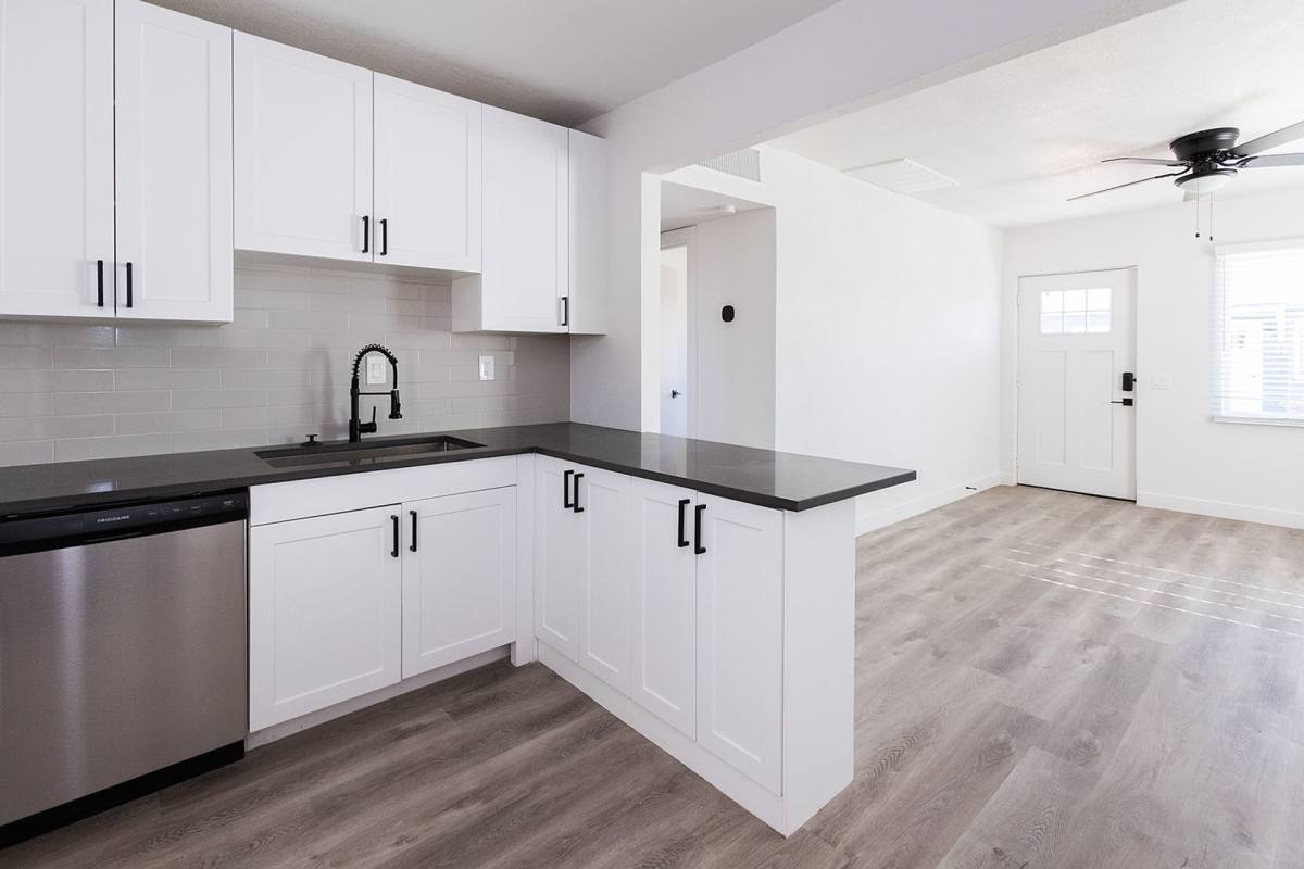 Apartment for rent at 829 E Turney Ave #1, Phoenix, AZ 85014