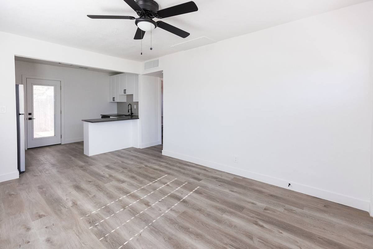 Apartment for rent at 829 E Turney Ave #1, Phoenix, AZ 85014