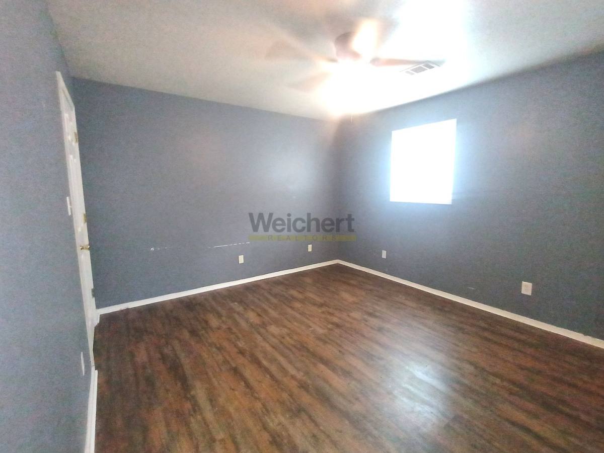 House for rent at 703 N 10th Ave, Paragould, AR 72450