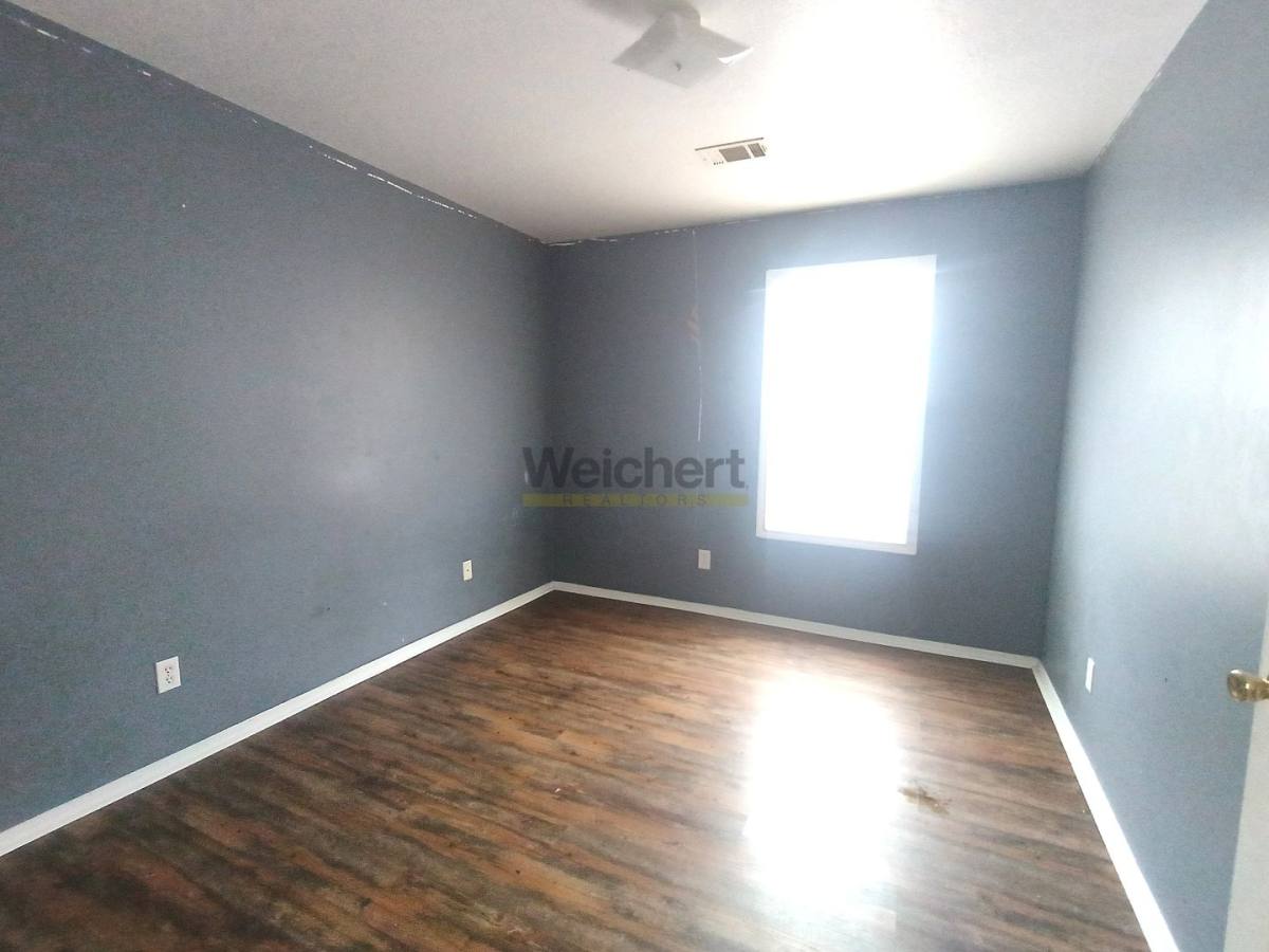 House for rent at 703 N 10th Ave, Paragould, AR 72450