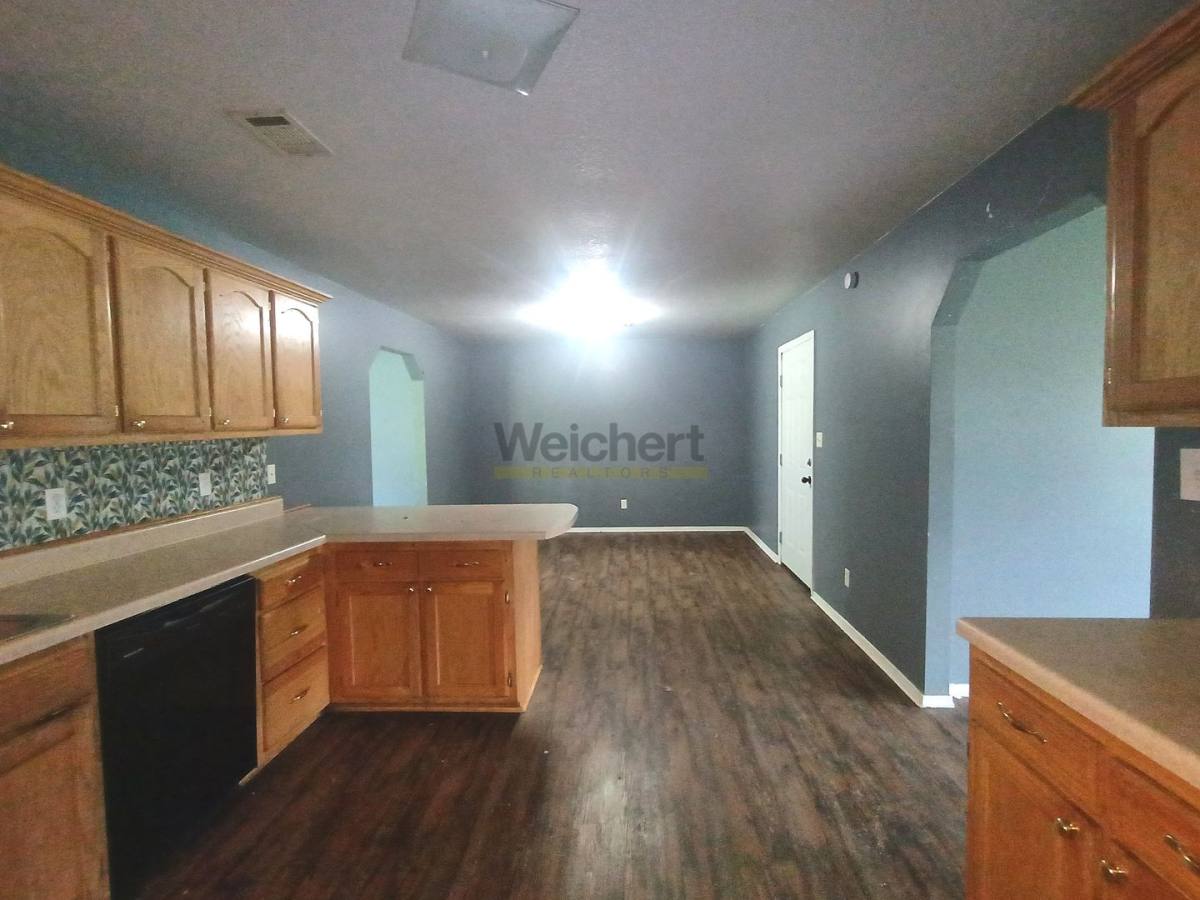 House for rent at 703 N 10th Ave, Paragould, AR 72450