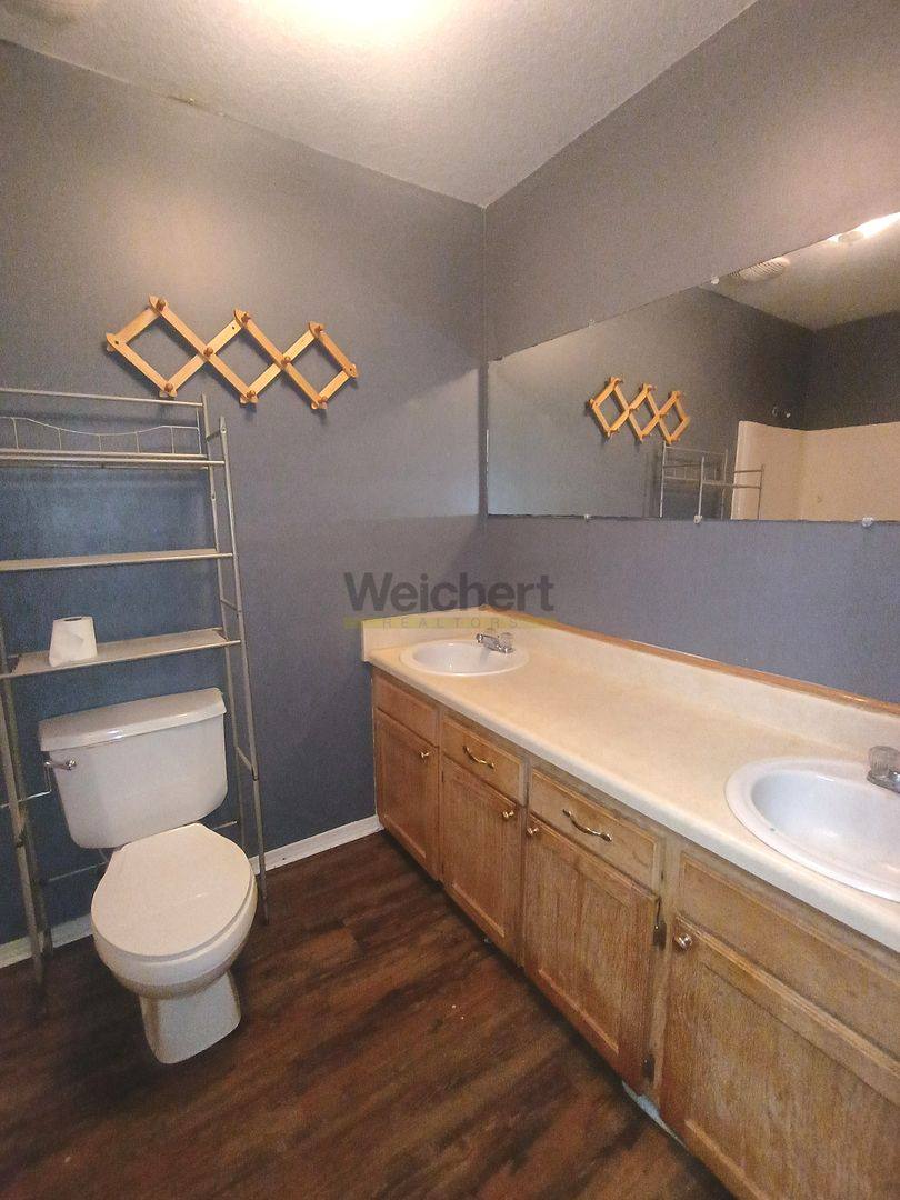 House for rent at 703 N 10th Ave, Paragould, AR 72450