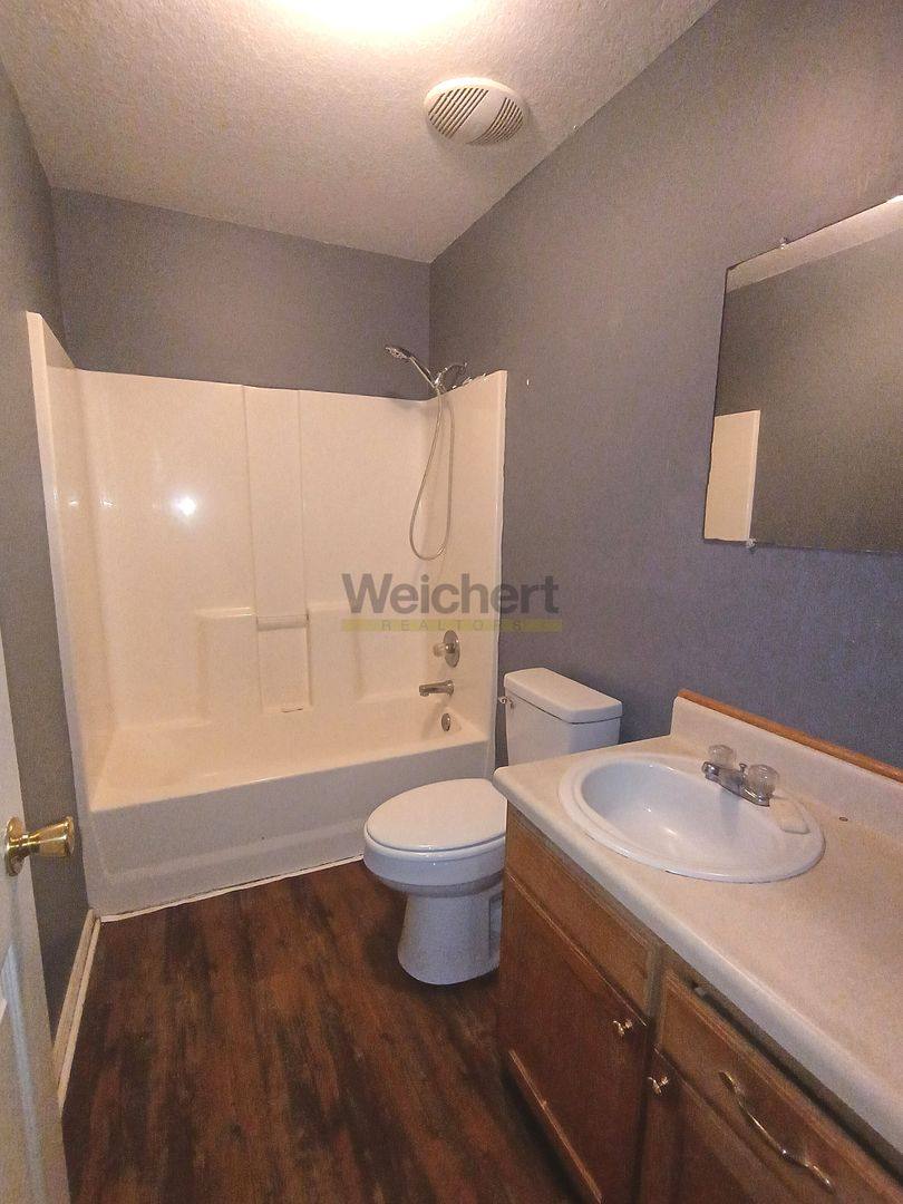 House for rent at 703 N 10th Ave, Paragould, AR 72450