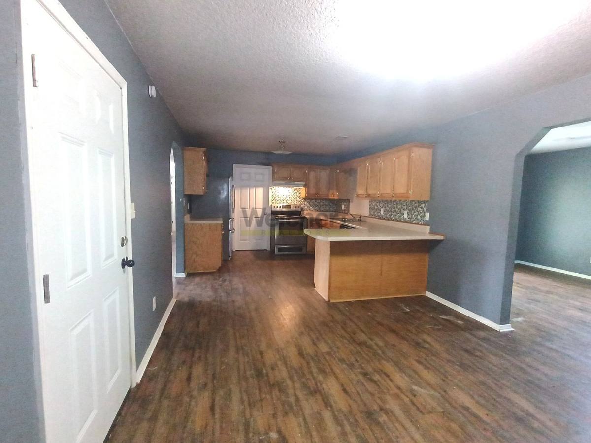 House for rent at 703 N 10th Ave, Paragould, AR 72450