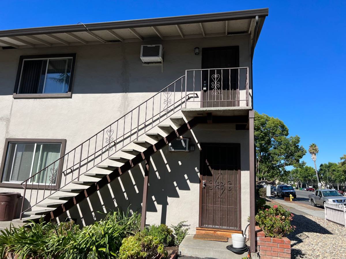 Apartment for rent at 1146 W Hamilton, Campbell, CA 95008
