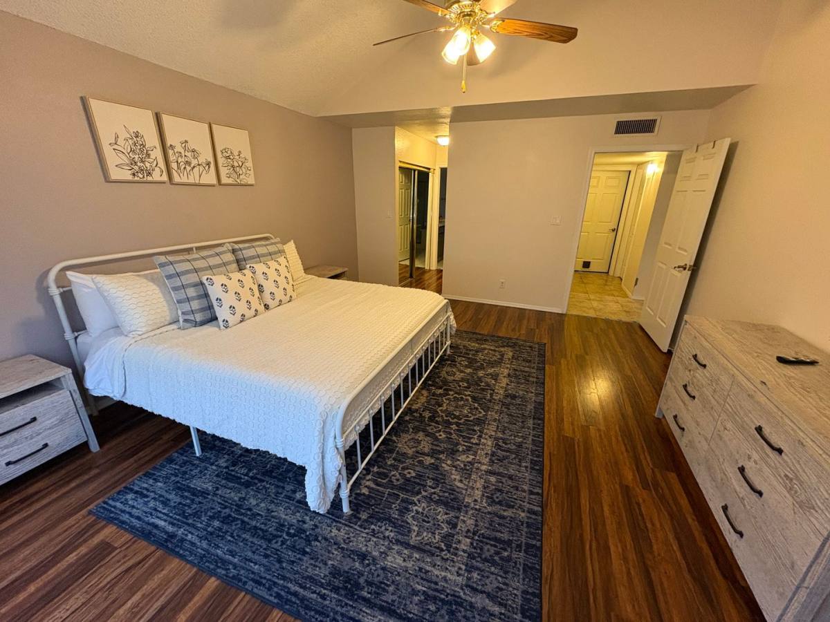 House for rent at 7035 W Morrow Dr, Glendale, AZ 85308