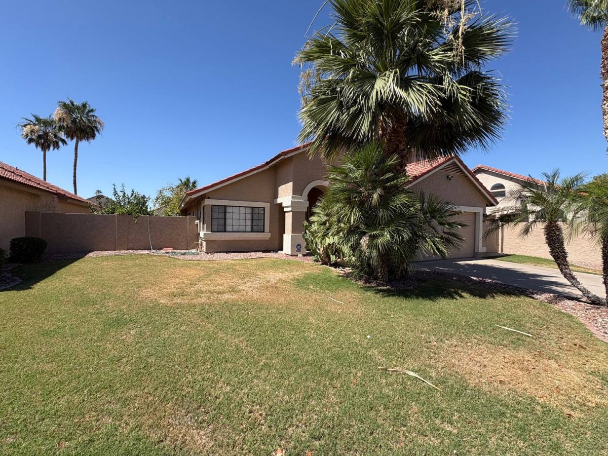 House for rent at 7035 W Morrow Dr, Glendale, AZ 85308