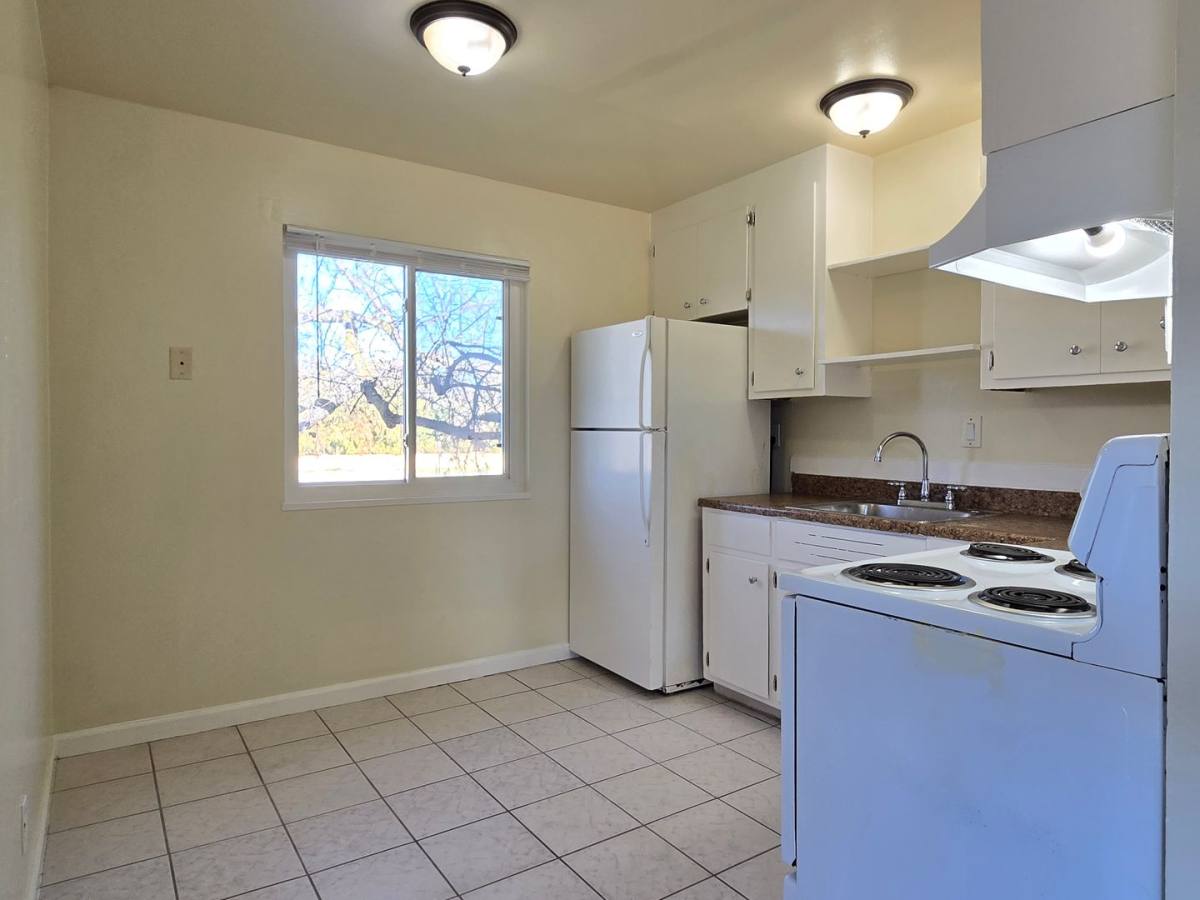 Apartment for rent at 1381 San Tomas Aquino Parkway, San Jose, CA 95130