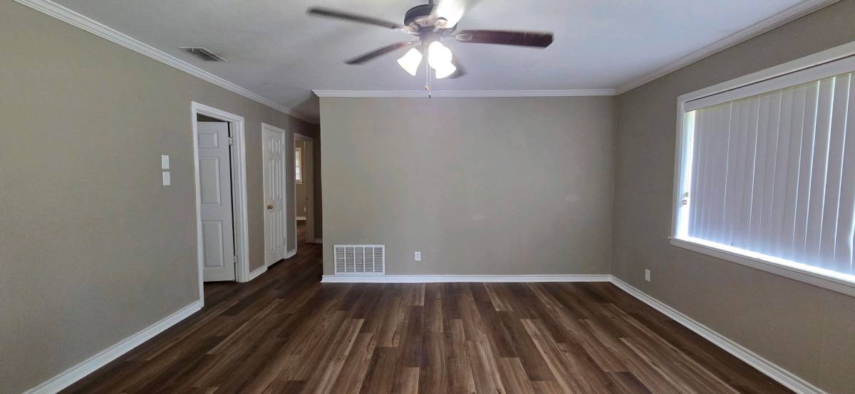 House for rent at 117 E Hoyt Dr, Longview, TX 75601