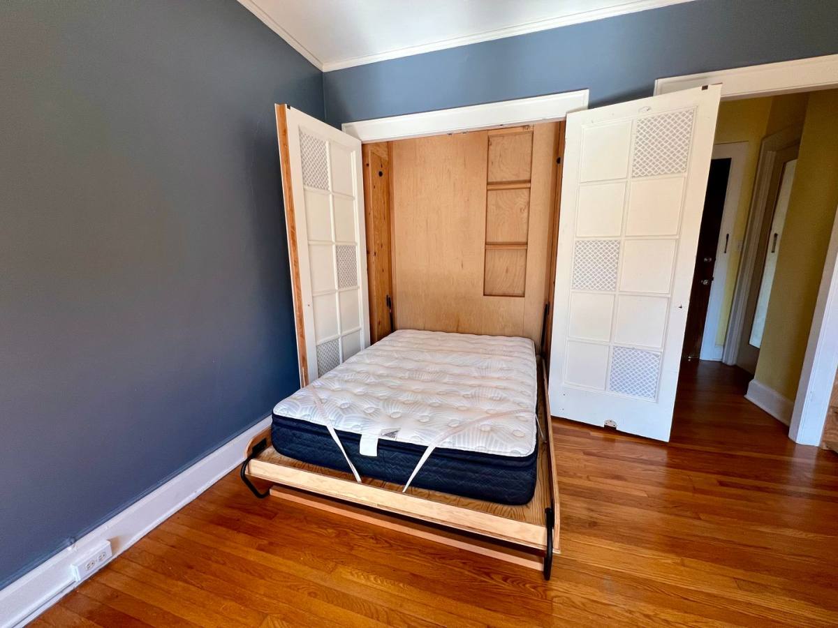 Apartment for rent at 2015 NW Flanders St, Portland, OR 97209