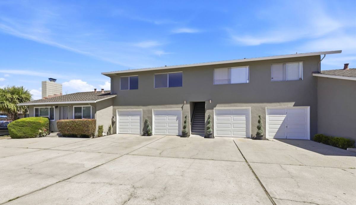 Apartment for rent at 94 Winslow Court, Campbell, CA 95008