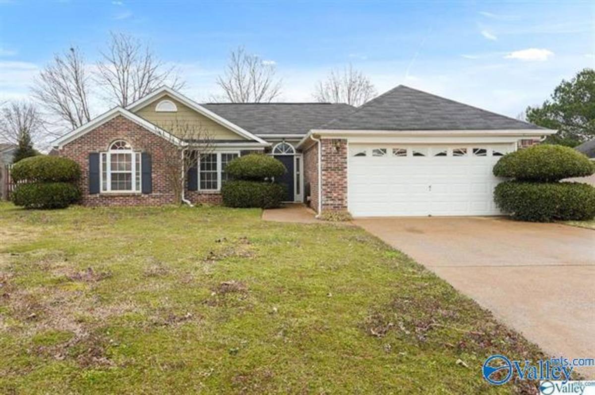 House for rent at 118 Todd Dr, Madison, AL 35758
