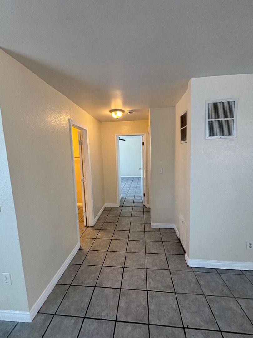 Apartment for rent at 11751 Hart St, North Hollywood, CA 91605