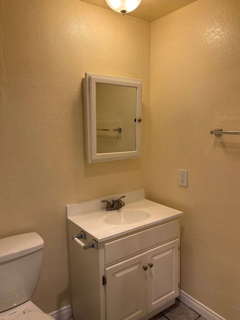 Apartment for rent at 11751 Hart St, North Hollywood, CA 91605
