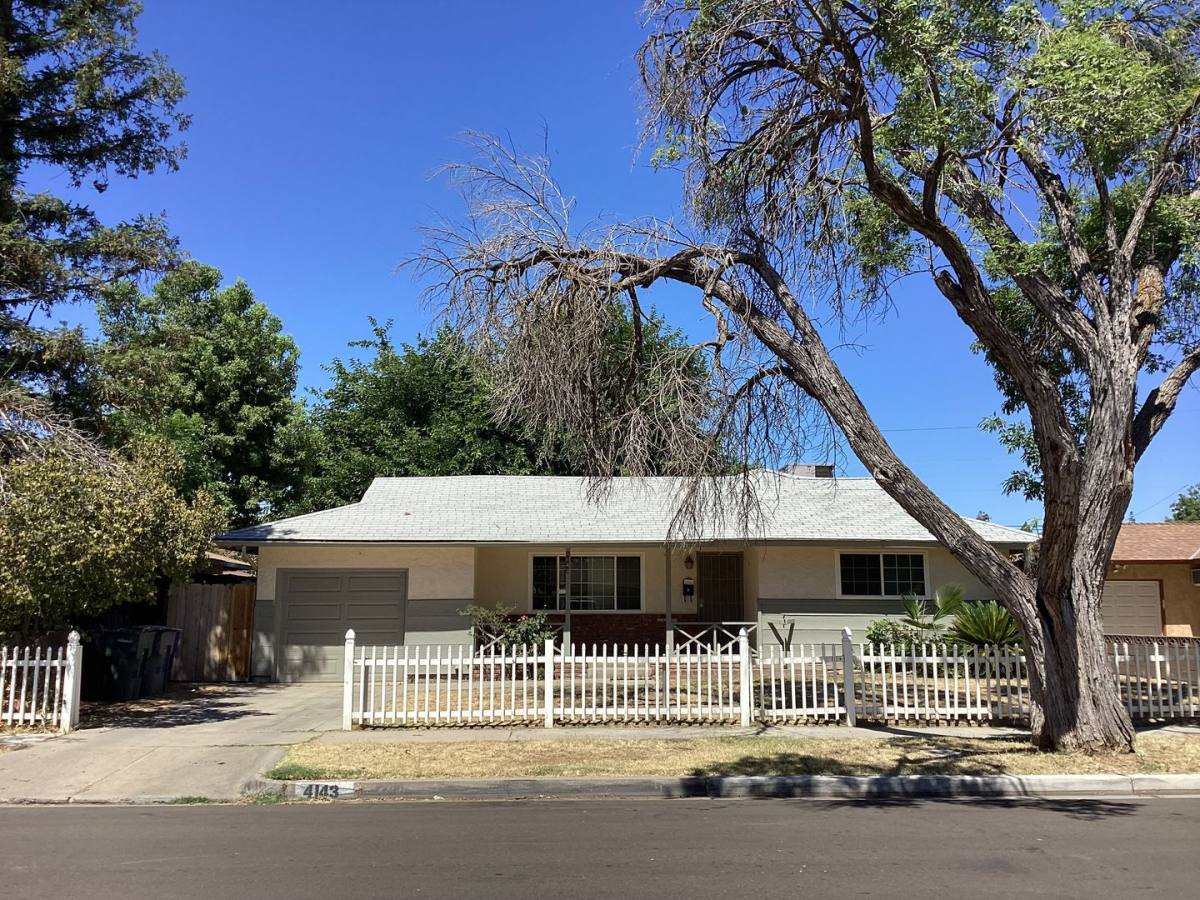 House for rent at 4143 N Warren Ave, Fresno, CA 93705