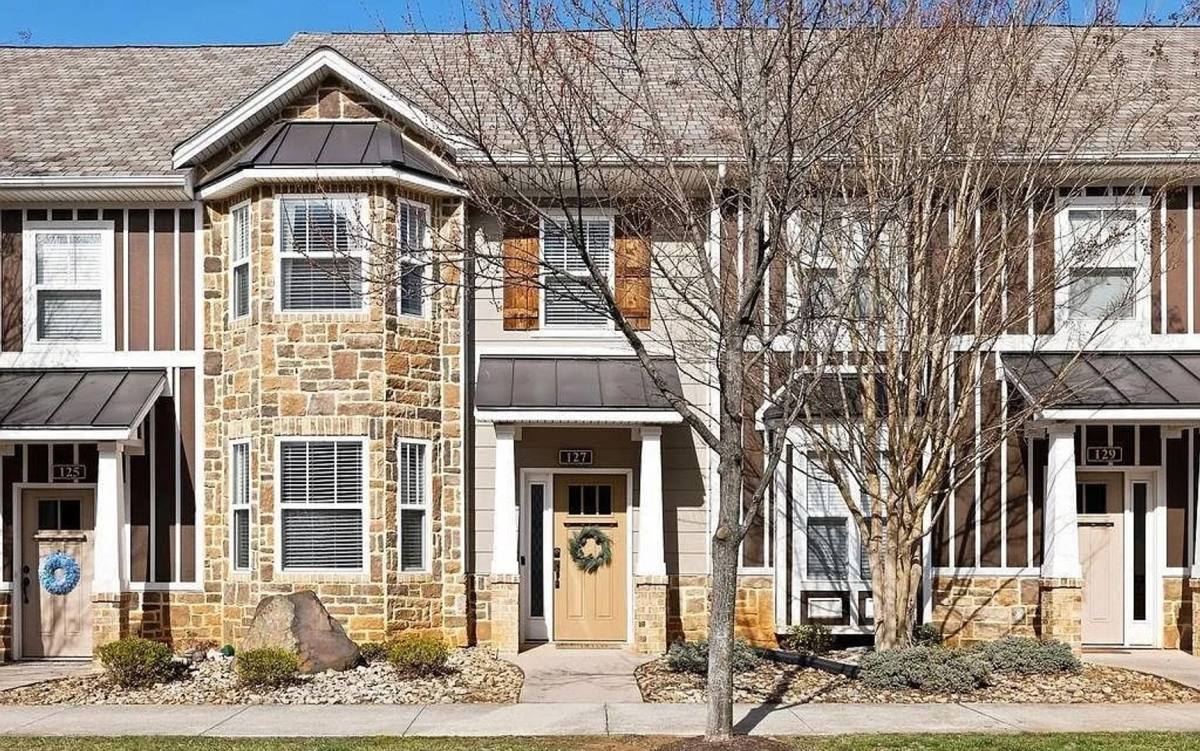 Townhouse for rent at 127 Portico St, Lynchburg, VA 24502