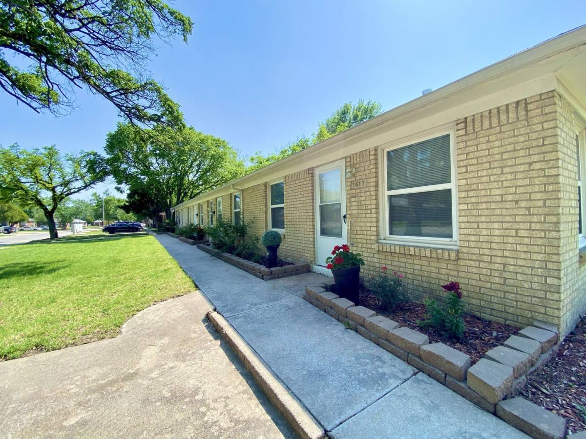 Apartment for rent at 5323 E Harry St, Wichita, KS 67218