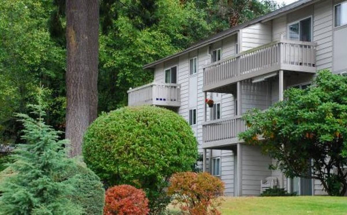 Apartment for rent at 2504 Woods Dr, Steilacoom, WA 98388