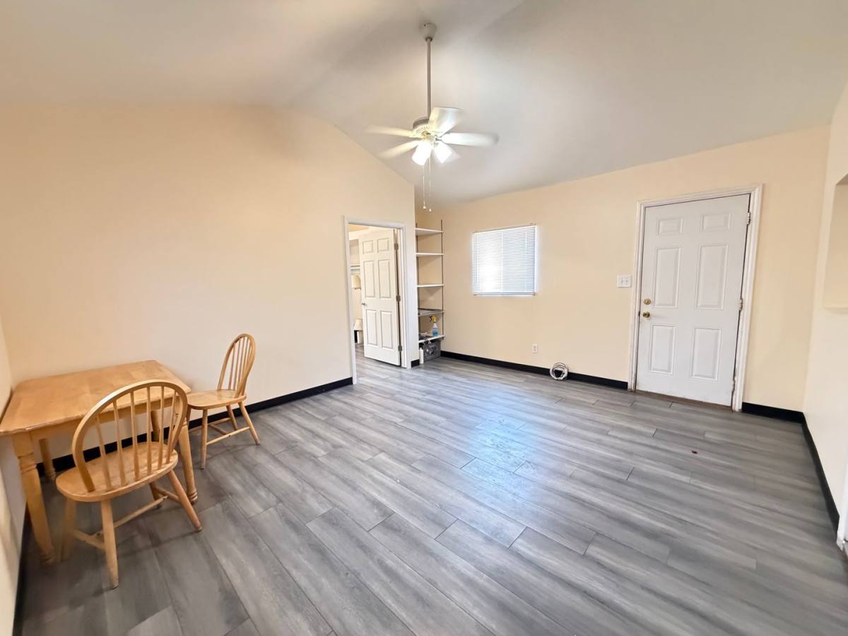 House for rent at 561 E 20th St, Long Beach, CA 90806