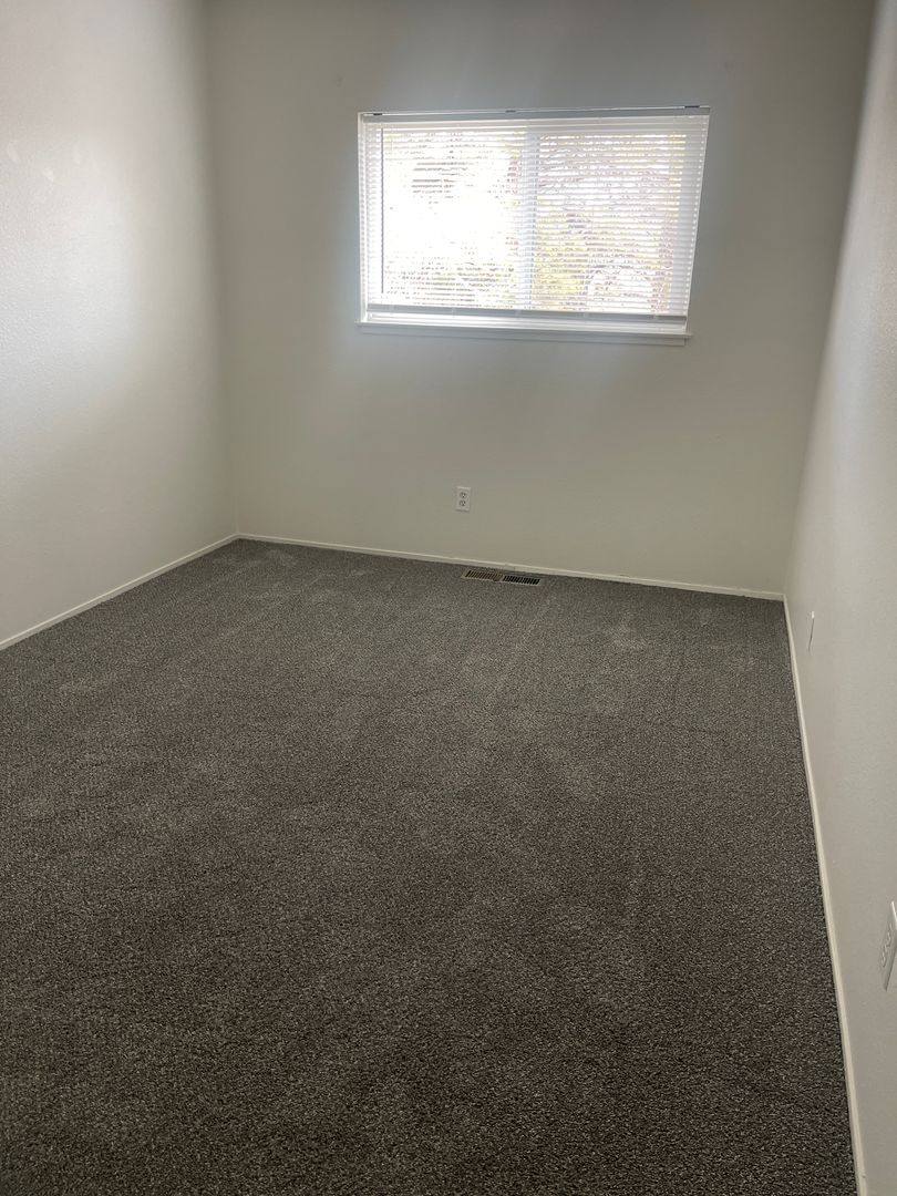 Townhouse for rent at 1112 Bradley Square, Sparks, NV 89434