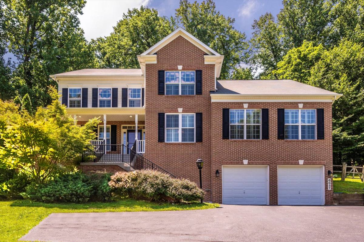 House for rent at 6657 S Clifton Rd, Frederick, MD 21703