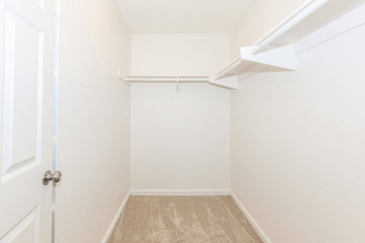 Apartment for rent at 1400 Oak Hill Dr, Escondido, CA 92027