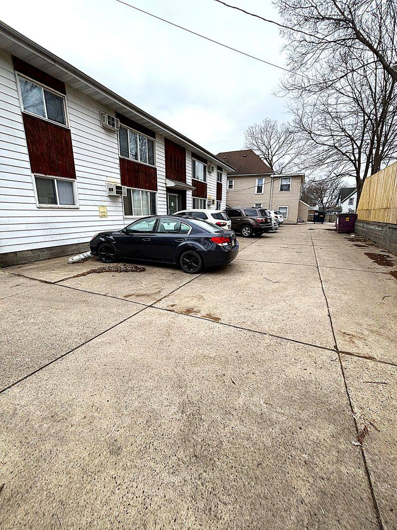 Apartment for rent at 612 7th St S, La Crosse, WI 54601