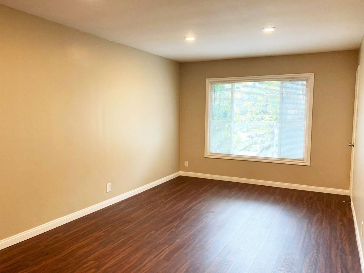 Apartment for rent at 4480 Orange Ave, Long Beach, CA 90807