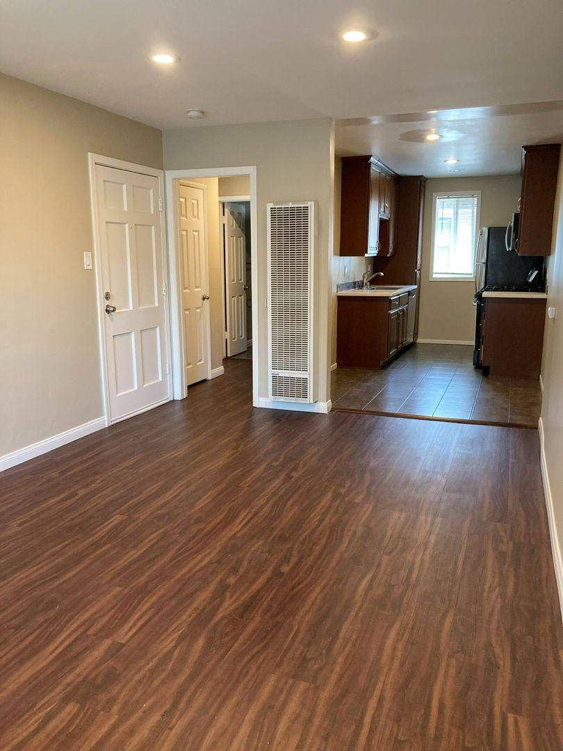 Apartment for rent at 4480 Orange Ave, Long Beach, CA 90807