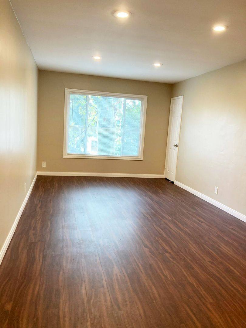 Apartment for rent at 4480 Orange Ave, Long Beach, CA 90807