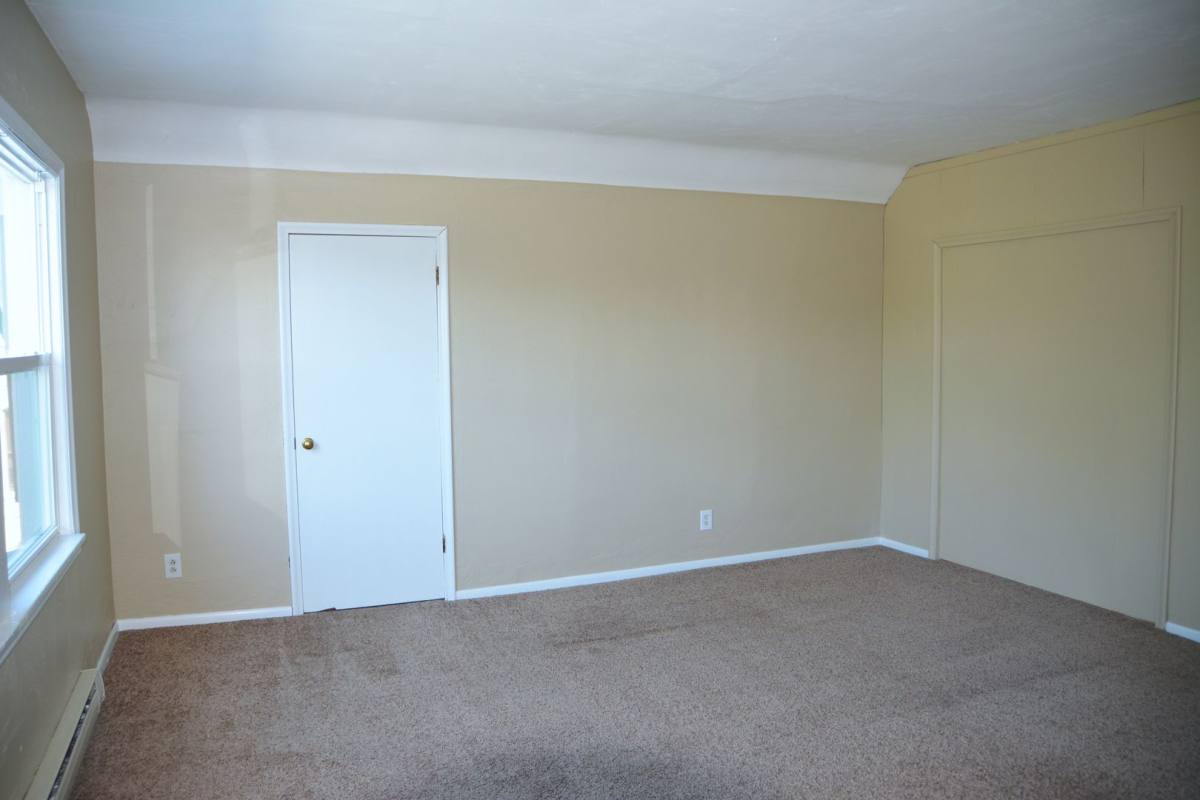 Apartment for rent at 711 W 28th St, Minneapolis, MN 55408