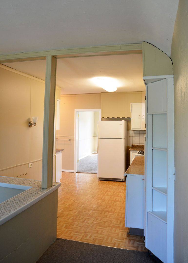 Apartment for rent at 711 W 28th St, Minneapolis, MN 55408