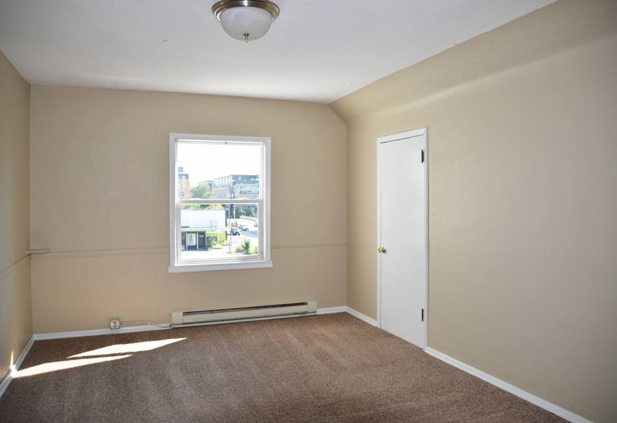 Apartment for rent at 711 W 28th St, Minneapolis, MN 55408