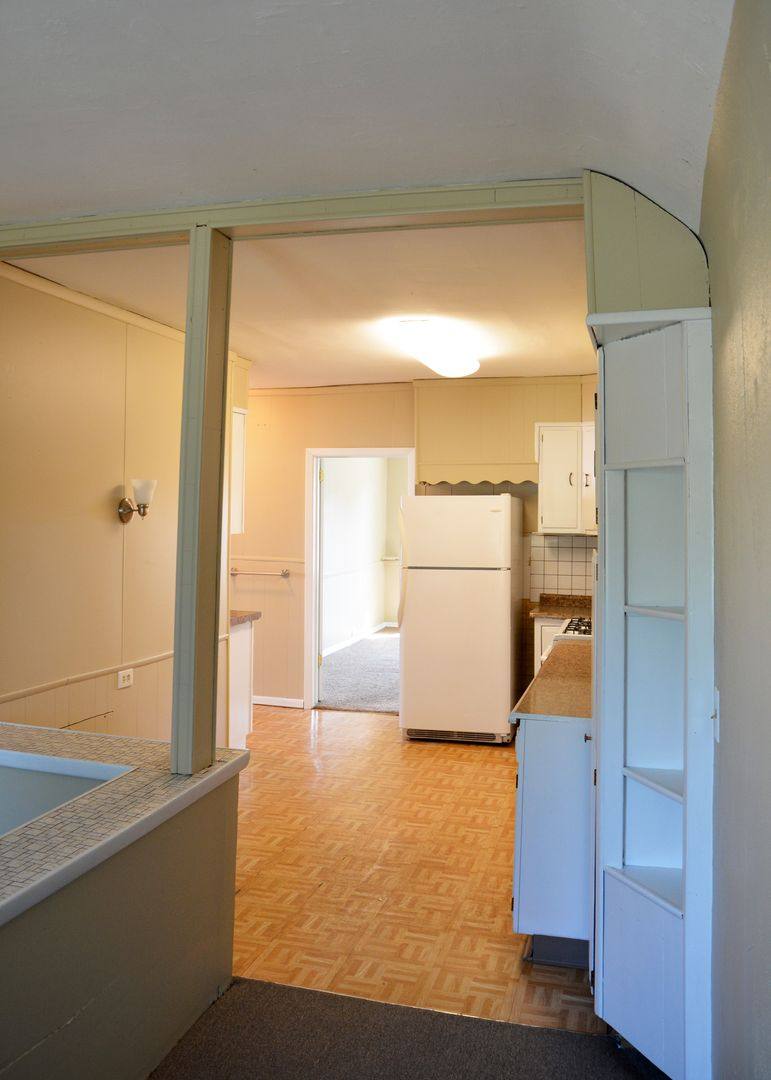 Apartment for rent at 711 W 28th St, Minneapolis, MN 55408