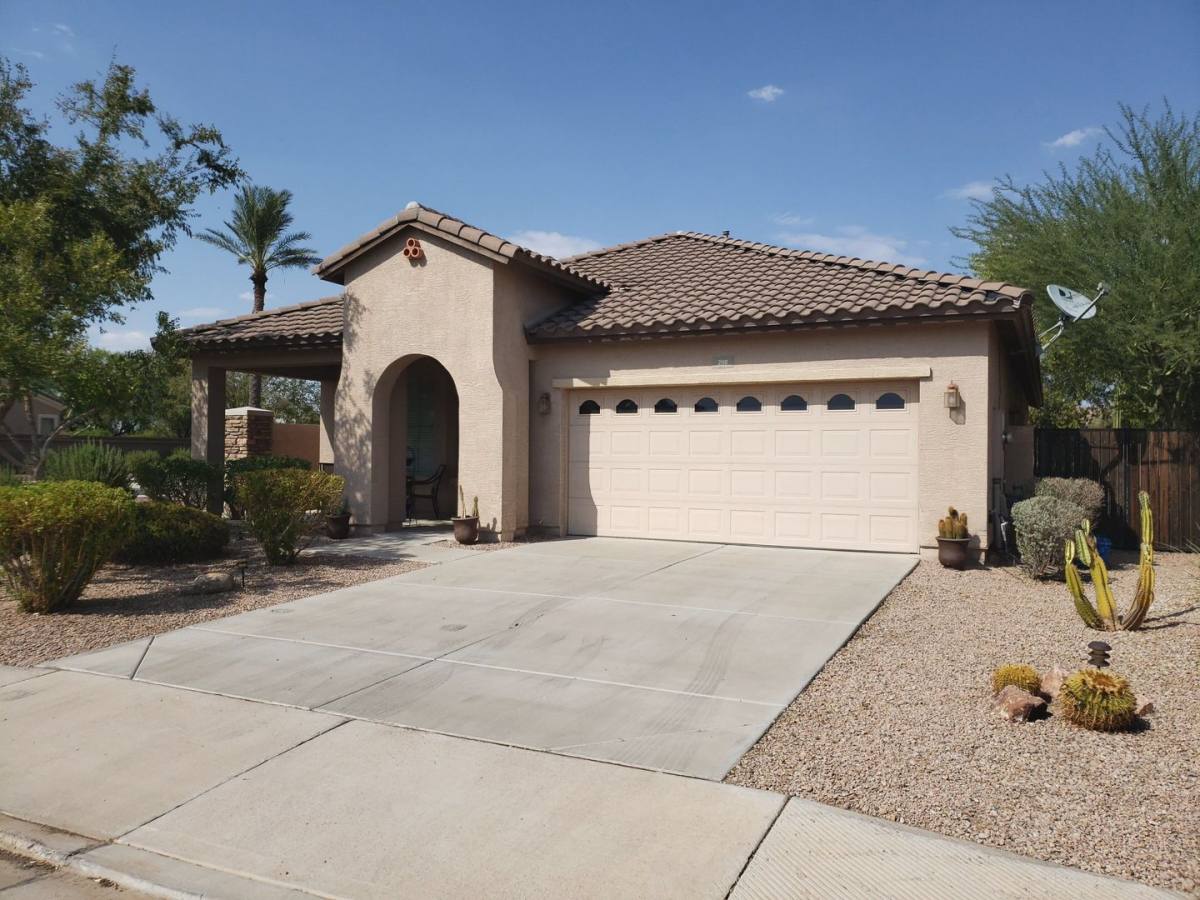 House for rent at 208 E Caribbean Dr, Casa Grande, AZ 85122