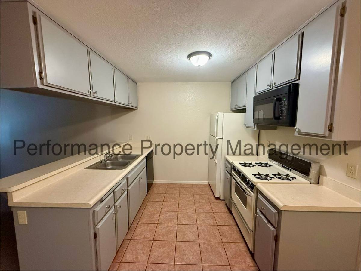 Apartment for rent at 840 E Ridgecrest Blvd, Ridgecrest, CA 93555