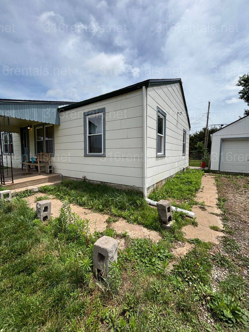 House for rent at 544 N 11th St, Towanda, KS 67144