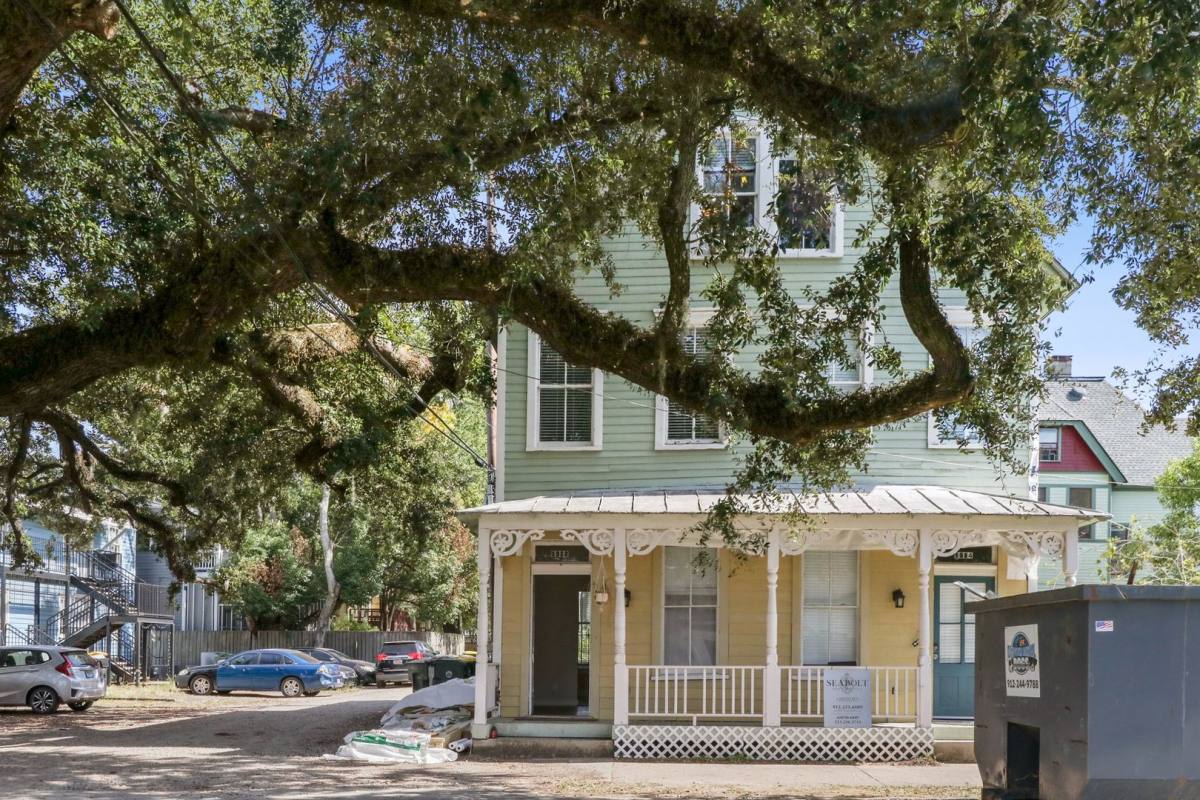House for rent at 1312 Lincoln St, Savannah, GA 31401