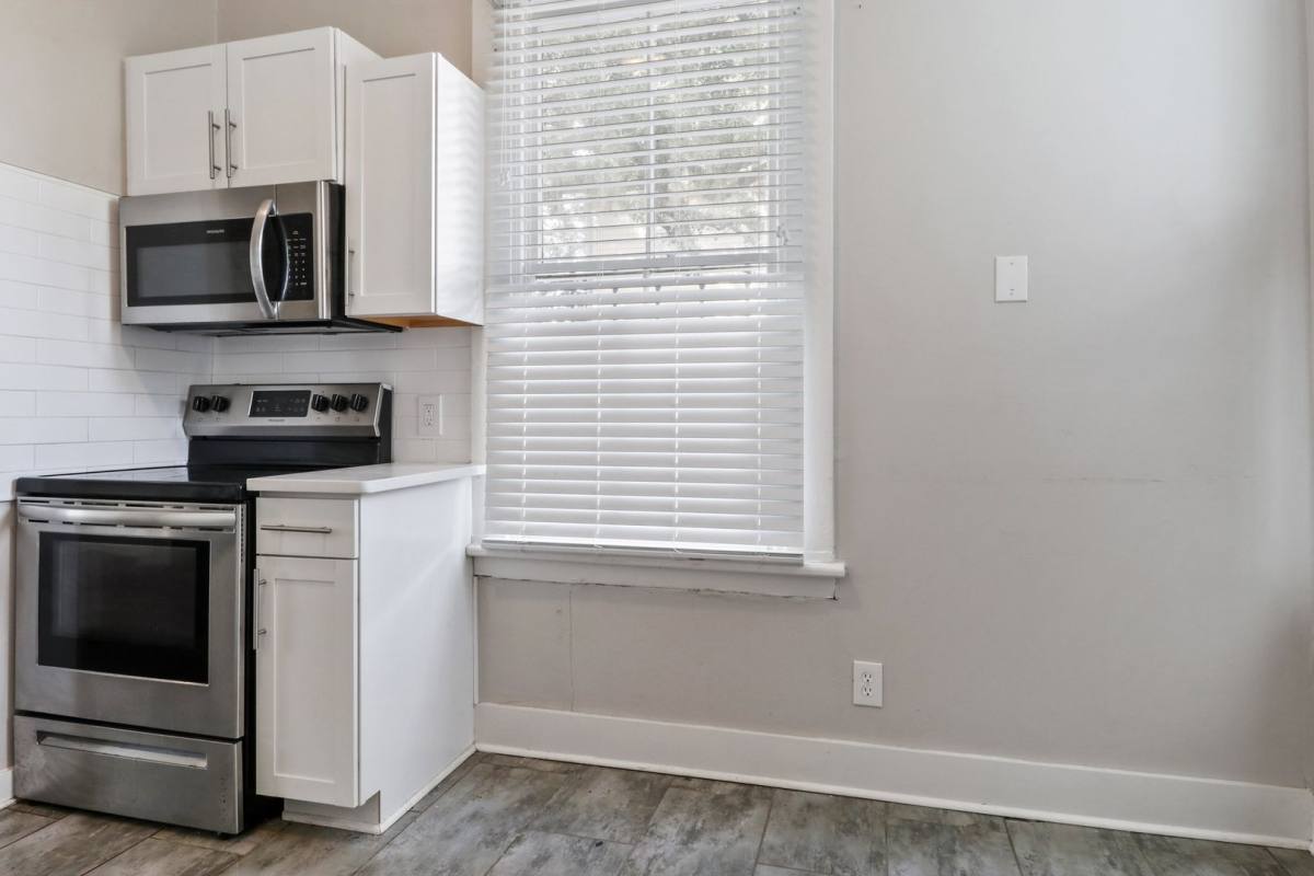 House for rent at 1312 Lincoln St, Savannah, GA 31401