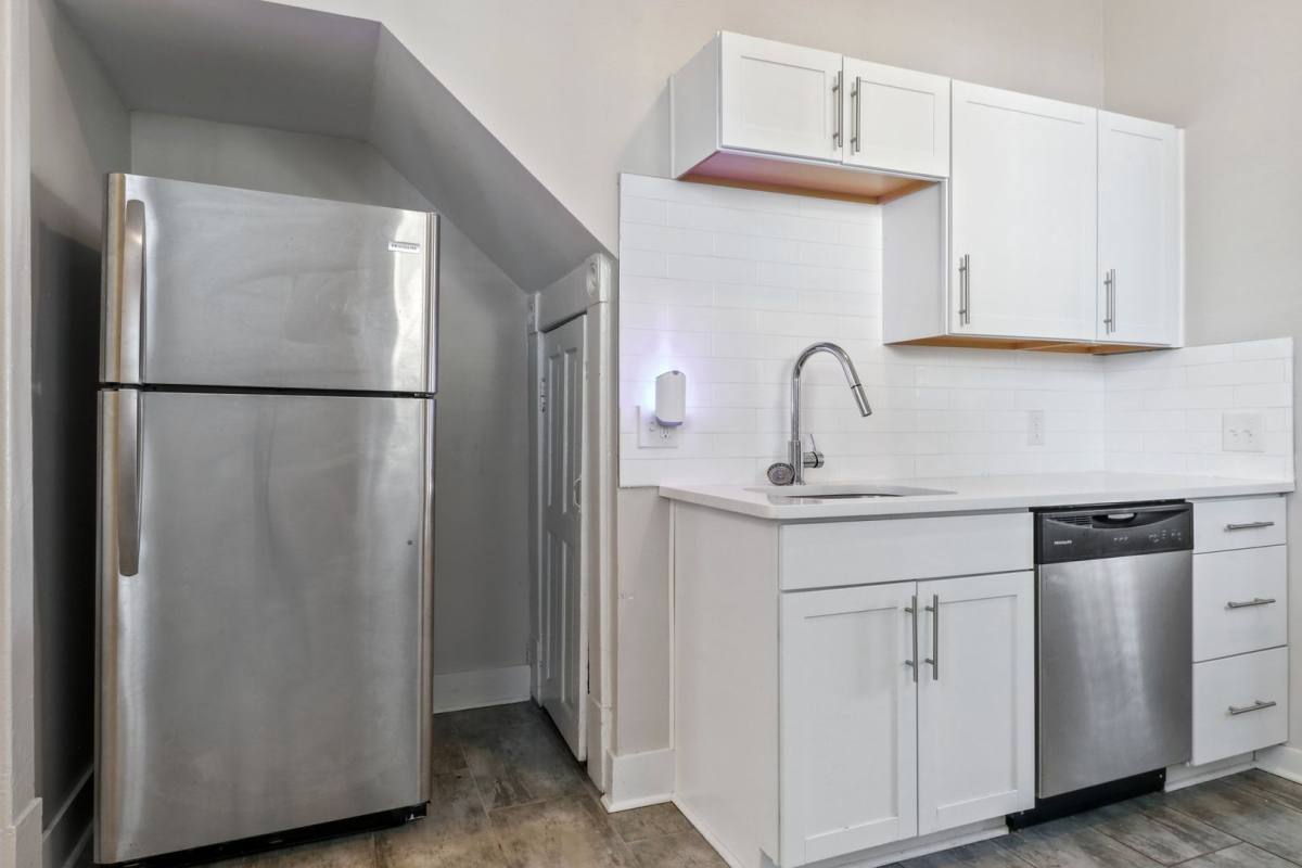 House for rent at 1312 Lincoln St, Savannah, GA 31401