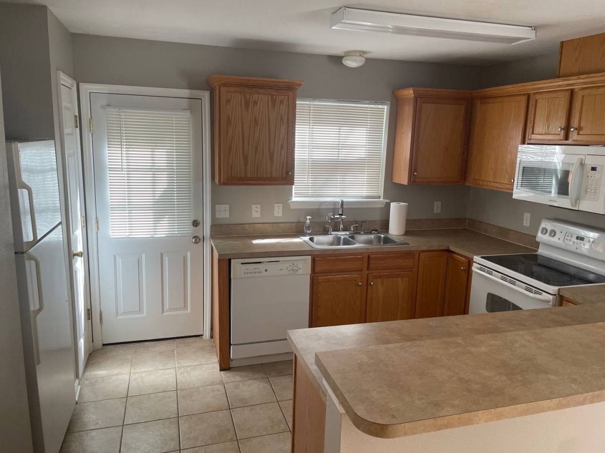 Townhouse for rent at 1837 Nena Hills Dr, Tallahassee, FL 32304