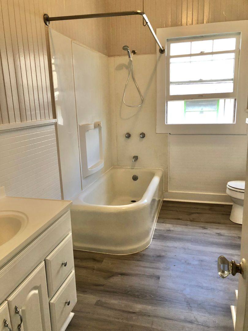 House for rent at 3340 Kaimuki Ave, Honolulu, HI 96816