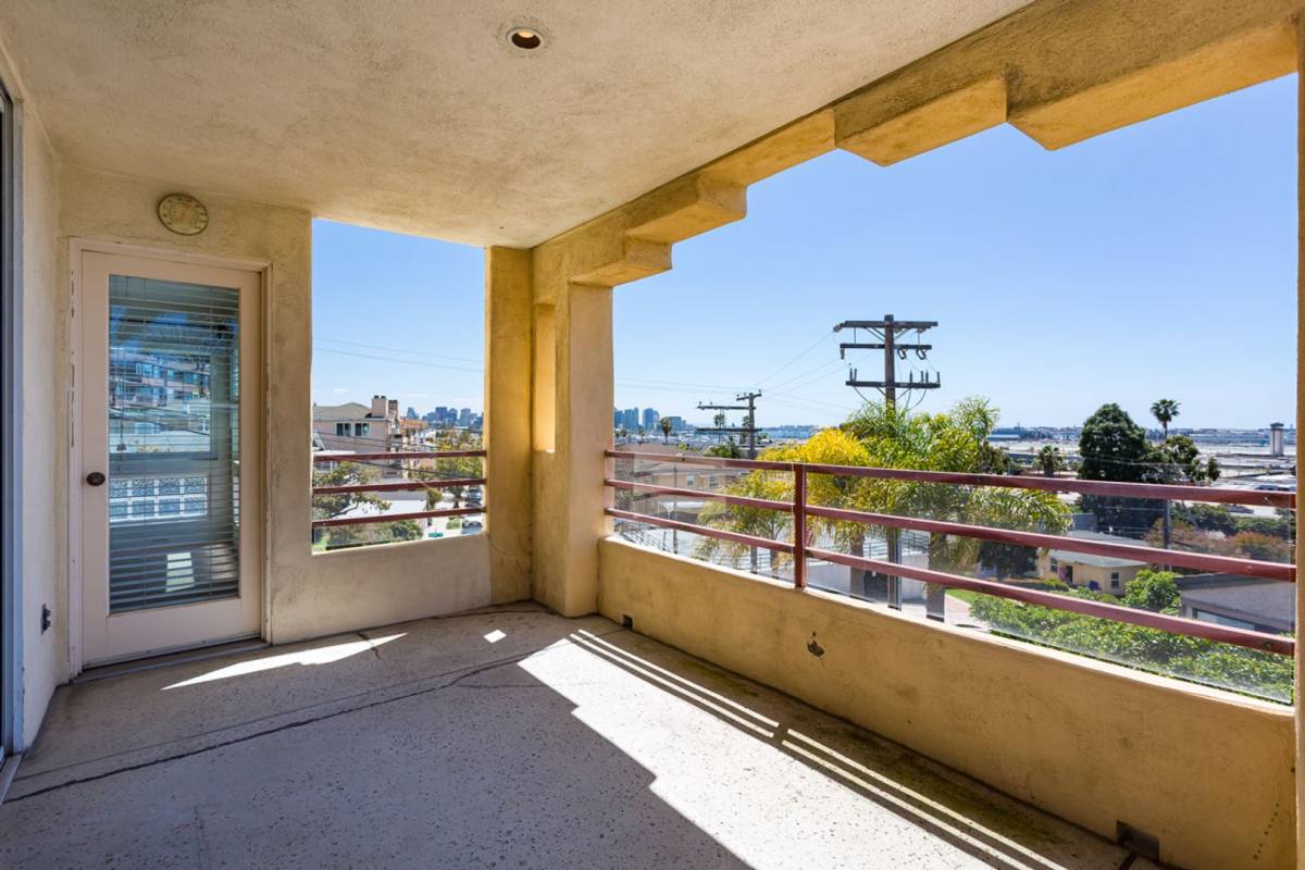 Condo for rent at 3502 Pringle St, San Diego, CA 92110