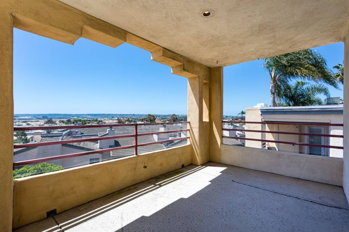 Condo for rent at 3502 Pringle St, San Diego, CA 92110